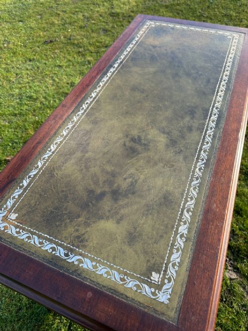 VICTORIAN MAHOGANY WRITING TABLE - ADDITIONAL PHOTO 2