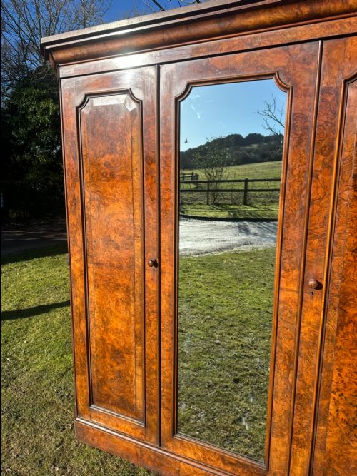 VICTORIAN BURR WALNUT WARDROBE - ADDITIONAL PHOTO 3