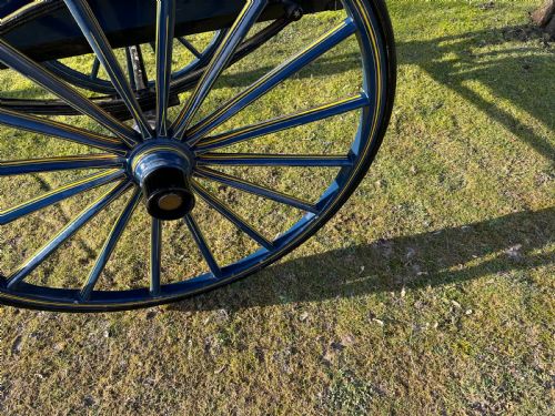 VICTORIAN PONY TRAP - ADDITIONAL PHOTO 3