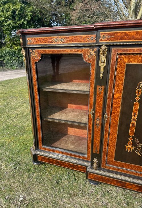 VICTORIAN BREAKFRONT CREDENZA - ADDITIONAL PHOTO 3