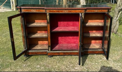 VICTORIAN BREAKFRONT CREDENZA - ADDITIONAL PHOTO 4