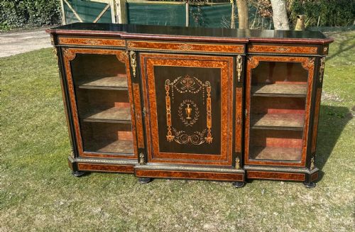 VICTORIAN BREAKFRONT CREDENZA - ADDITIONAL PHOTO 5