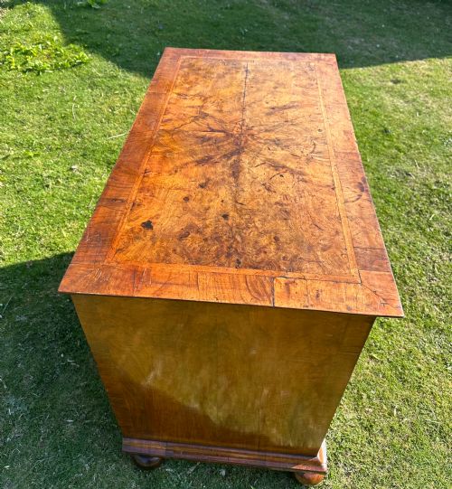 QUEEN ANNE WALNUT CHEST - ADDITIONAL PHOTO 3