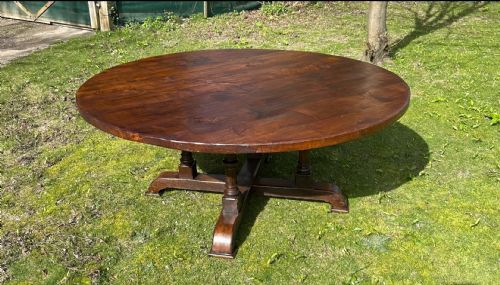 LARGE VICTORIAN CIRCULAR OAK DINING TABLE - ADDITIONAL PHOTO 1