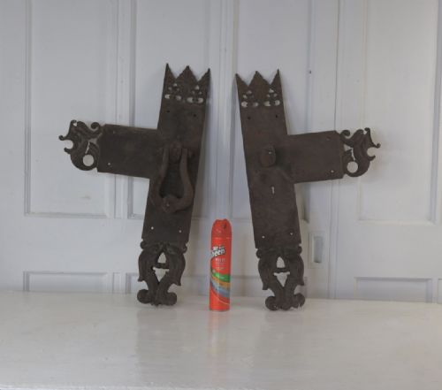 HUGE 17THC DOOR HANDLES - ADDITIONAL PHOTO 4