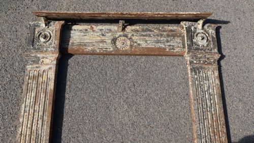GEORGIAN DECORATIVE CAST FIRE SURROUND - ADDITIONAL PHOTO 1