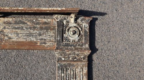 GEORGIAN DECORATIVE CAST FIRE SURROUND - ADDITIONAL PHOTO 3