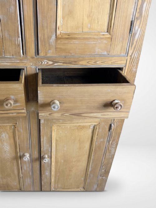 19THC PINE HOUSEKEEPERS CUPBOARD - ADDITIONAL PHOTO 2