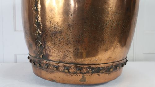 19THC LARGE COPPER RIVETED POT - ADDITIONAL PHOTO 1