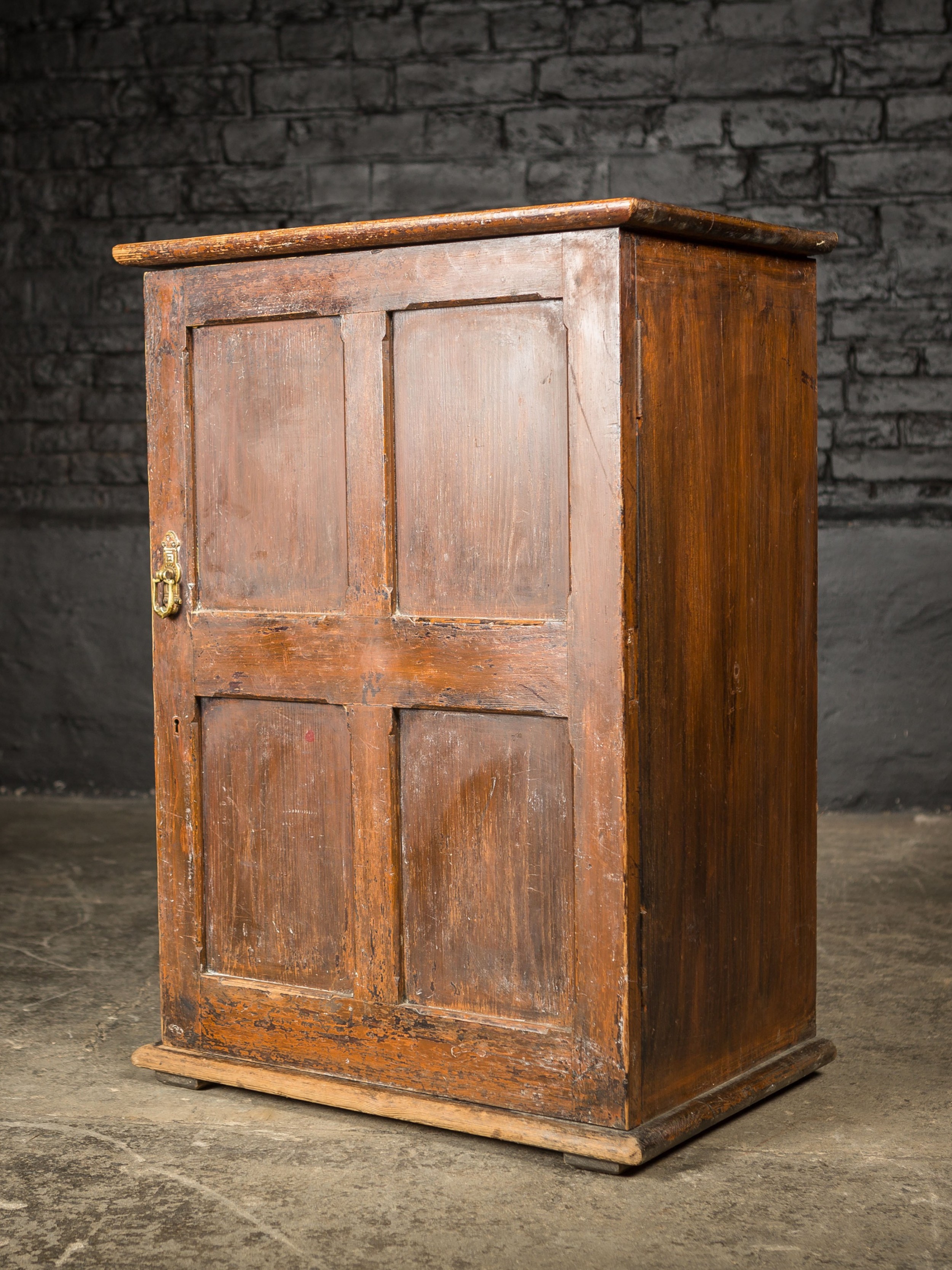 Small 19th C Pine Cupboard Featuring An Internal Bank Of Drawers