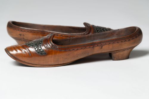 PAIR OF ANTIQUE GENTLEMENS SHOES - ADDITIONAL PHOTO 6