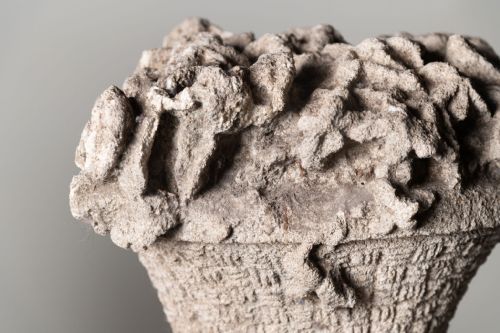 PAIR OF 18TH CENTURY CARVED STONE BASKETS - ADDITIONAL PHOTO 5