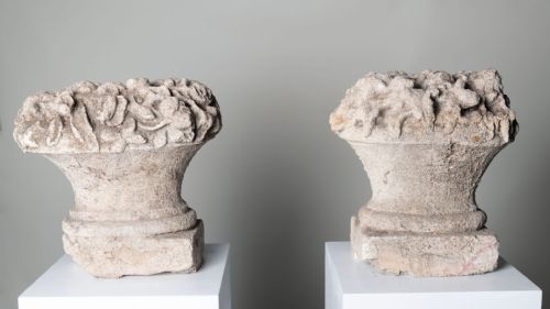 PAIR OF 18TH CENTURY CARVED STONE BASKETS - ADDITIONAL PHOTO 6