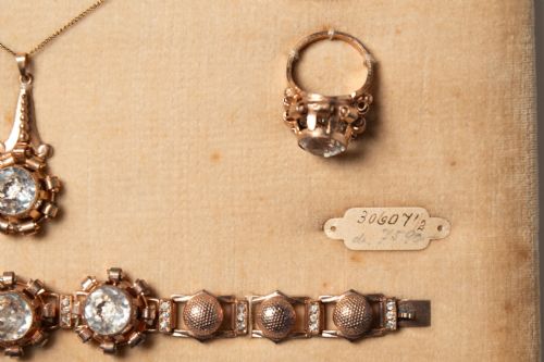 ANTIQUE JEWELLERY SHOP DISPLAY PIECE - ADDITIONAL PHOTO 4