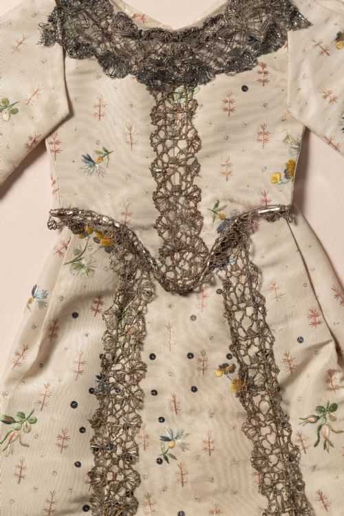 ANTIQUE FRAMED DRESS - ADDITIONAL PHOTO 1