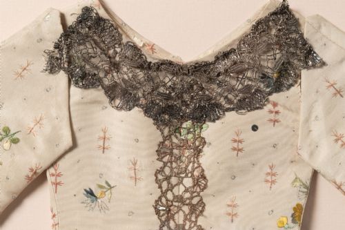 ANTIQUE FRAMED DRESS - ADDITIONAL PHOTO 4