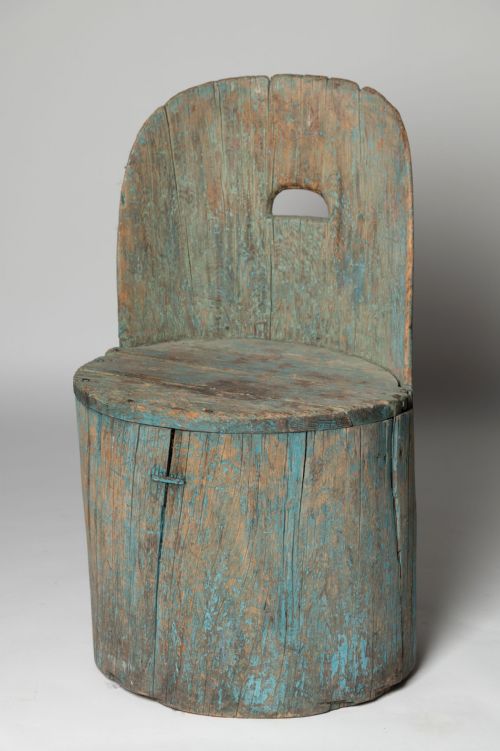 ANTIQUE SWEDISH DUG OUT CHAIR