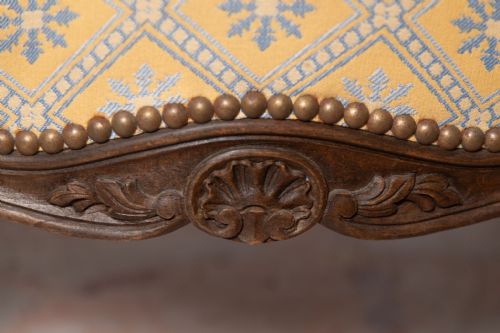 FRENCH STOOL READY FOR UPHOLSTERY - ADDITIONAL PHOTO 3