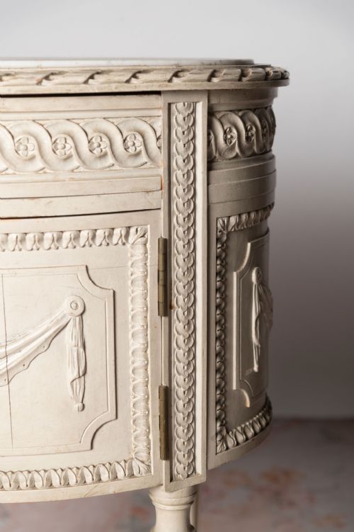 FRENCH SIDE TABLE - ADDITIONAL PHOTO 4