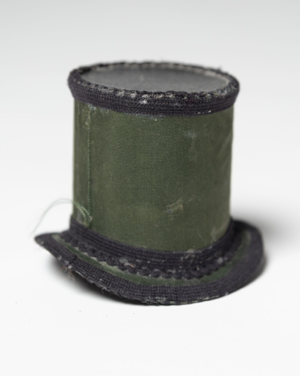 Small antique top hat 