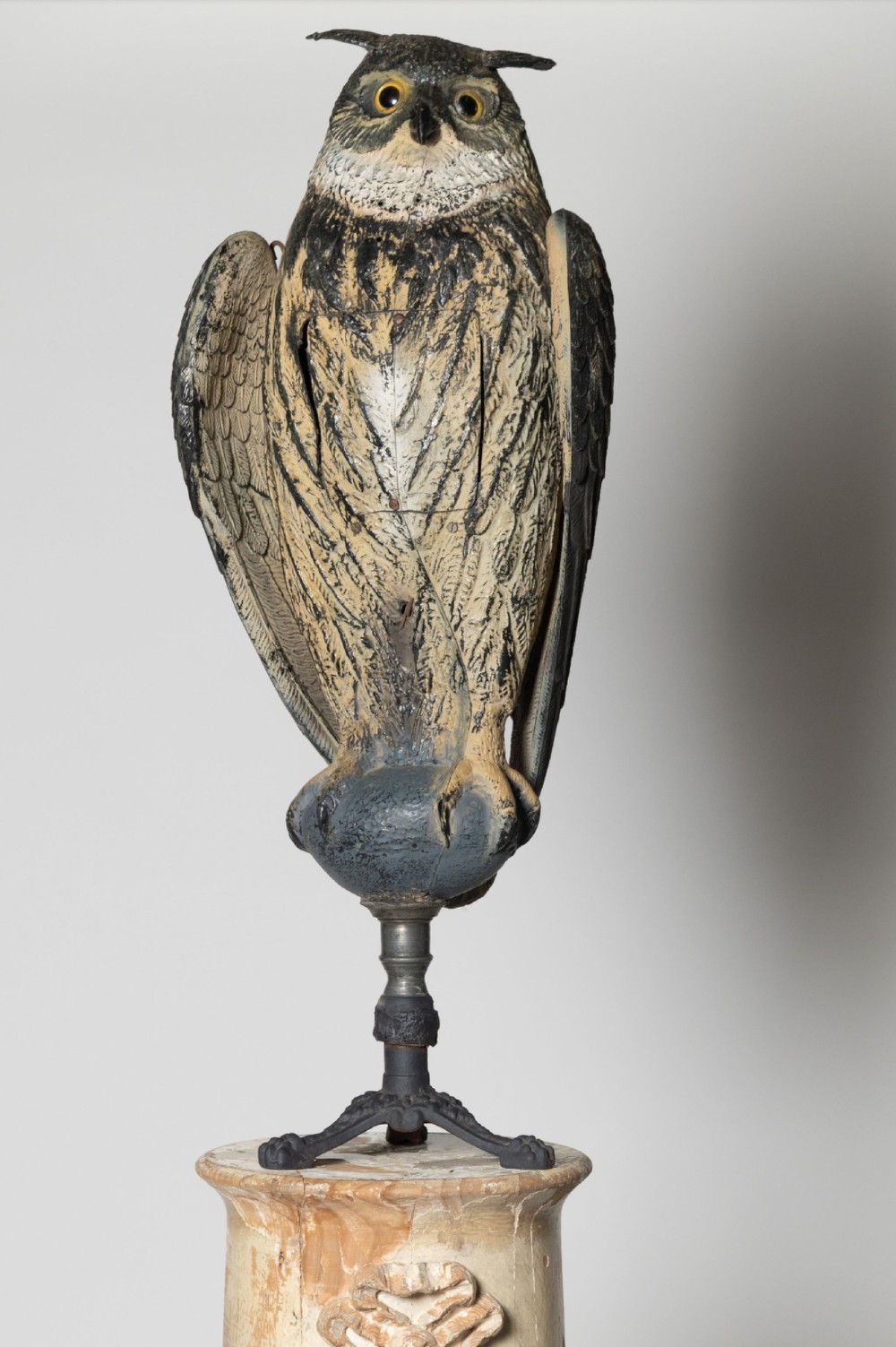 An antique nineteenth-century Swedish painted wooden column featuring a carved ribbon motif and a stepped square plinth base. View VI