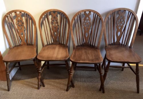 Set of 4 Antique Beech Wheelback Dining Chairs