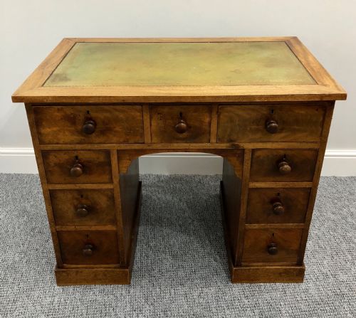 Victorian Mahogany Kneehole Desk with Leather Writing Surface