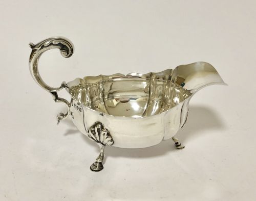 Antique Solid Sterling Silver Sauce Boat Chester 1902