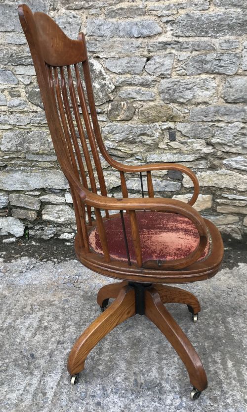 fig 2. Antique American Swivel Office Desk Chair