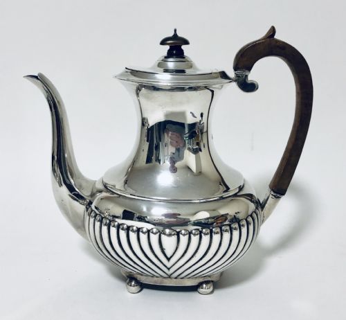 Large Victorian Solid Sterling Silver Tea Coffee Pot