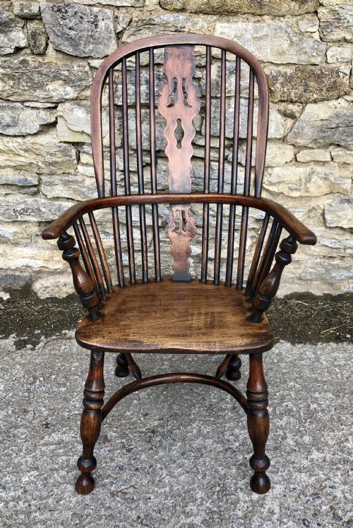 fig 1. Antique Windsor Chair with Crinoline Stretcher