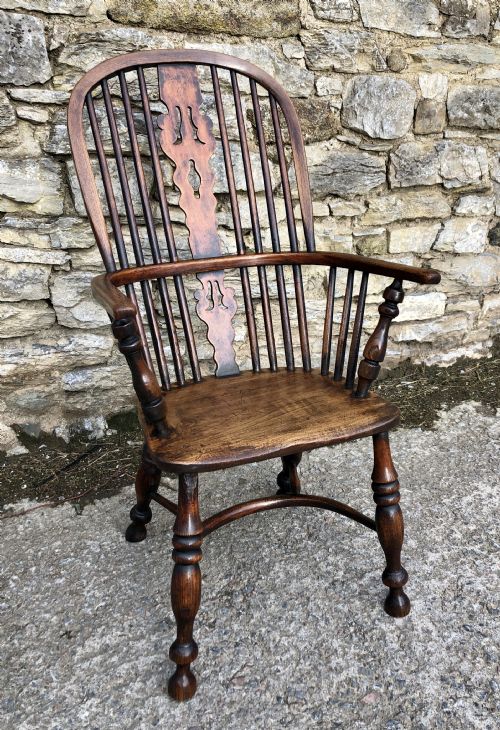 fig 2. Antique Windsor Chair with Crinoline Stretcher