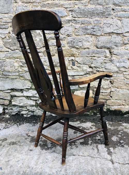 fig 3. Antique Windsor Farmhouse Chair