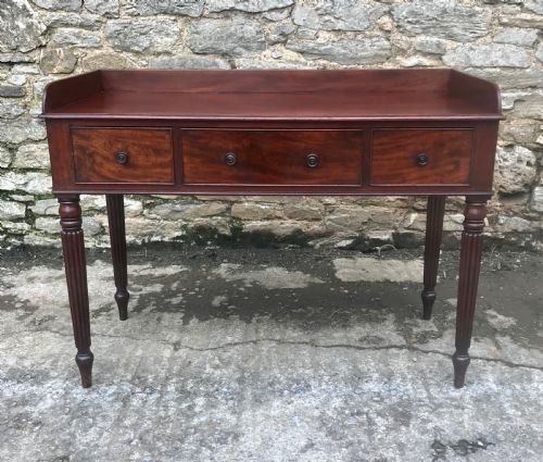 fig 1. Regency Mahogany Serving Table