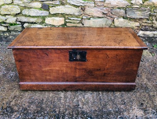 fig 1. Antique 18th Century Oak Blanket Box Chest