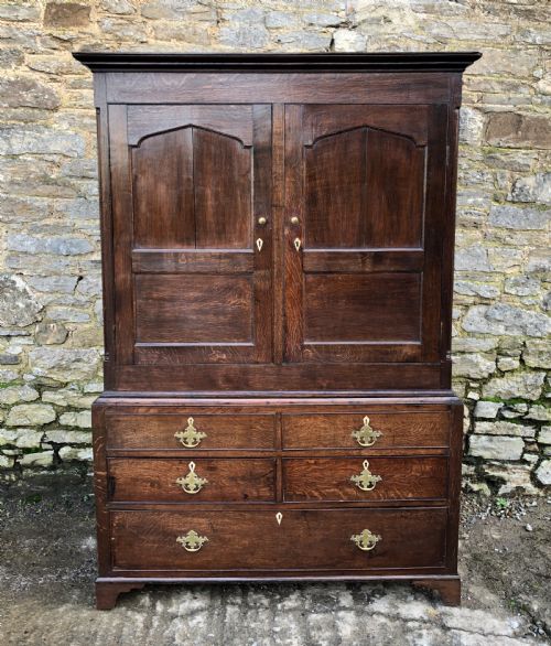 18th Century Oak Livery Cupboard Wardrobe