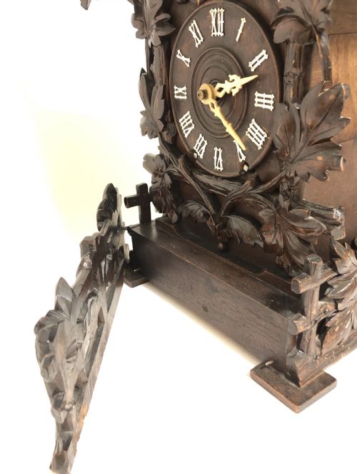 fig 4. Antique Black Forest Cuckoo Clock