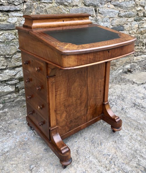 Victorian Walnut Inlaid Davenport