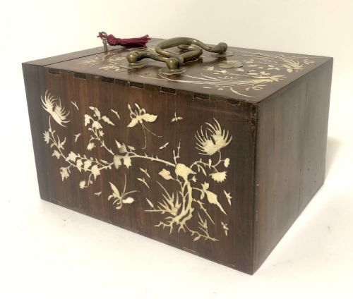 fig 3. Antique Bone and Bamboo Mahjong Set in Box