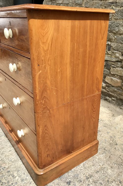 fig 1. Victorian Pine Chest of Drawers