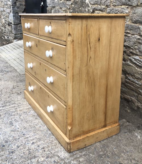 fig 1. Victorian Pine Chest of Drawers