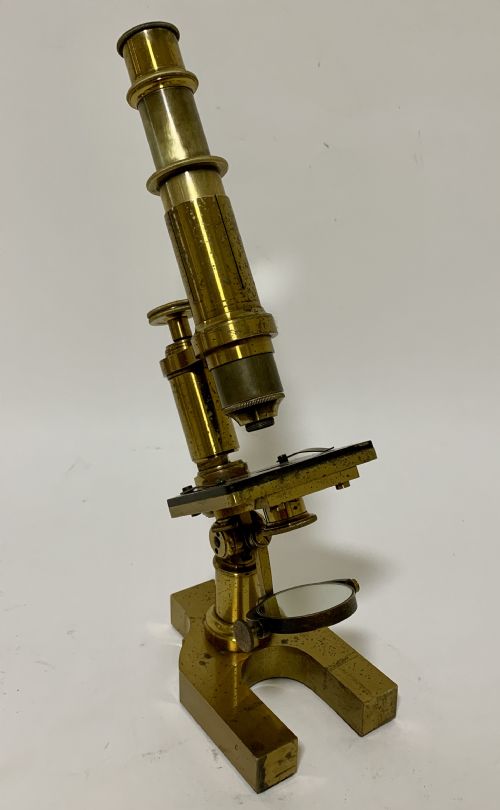 fig 1. Antique Microscope by E.Hartnack & Co