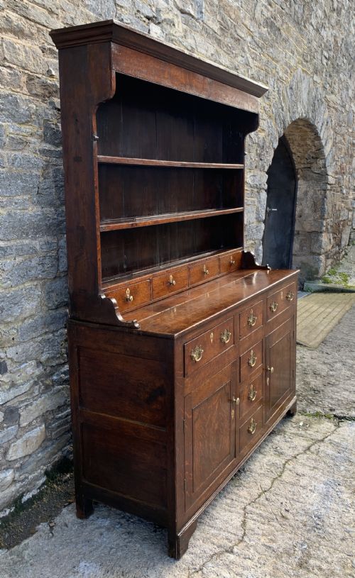 fig 1. Georgian Welsh Oak Dresser