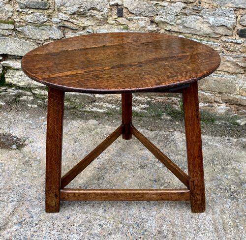 fig 1. Antique Georgian Oak Cricket Table