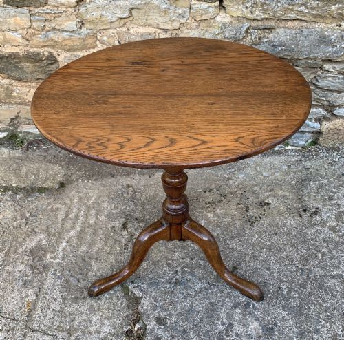 fig 1. Antique Georgian Oak Tilt Top Table