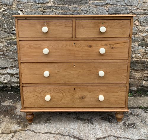 fig 1. Victorian Pine Chest of Drawers