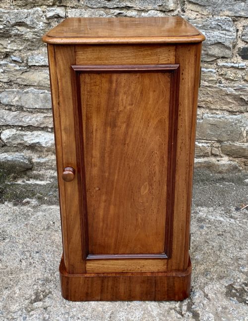 fig 1. Antique Victorian Mahogany Bedside Pot Cupboard