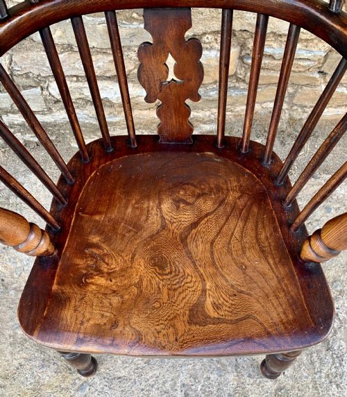 fig 1. Antique Windsor Chair with Elm Seat