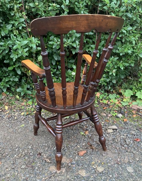 fig 2. Antique Windsor Farmhouse Chair