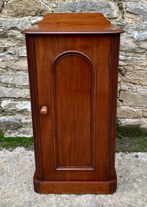 Antique Victorian Mahogany Pot Cupboard